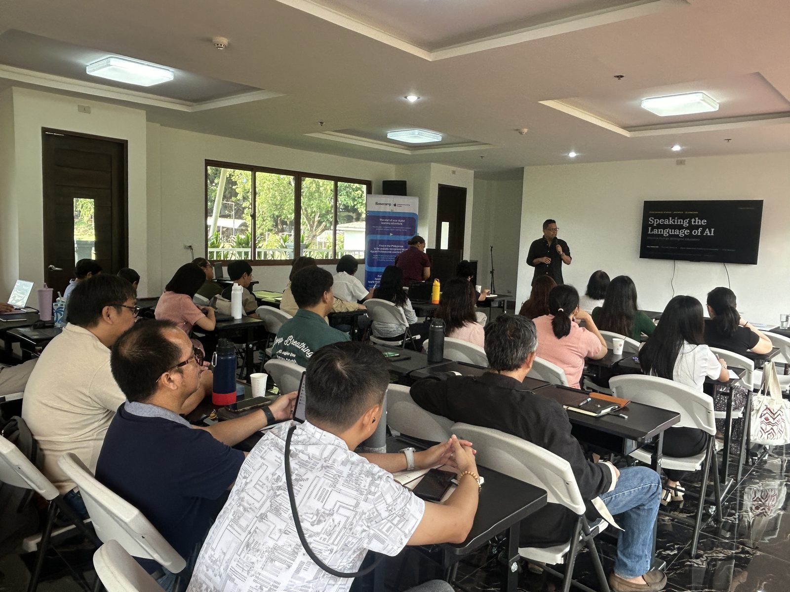 Faculty of PAREF Rosehill and Northfield at a Kenzo AI session on AI fluency for educators